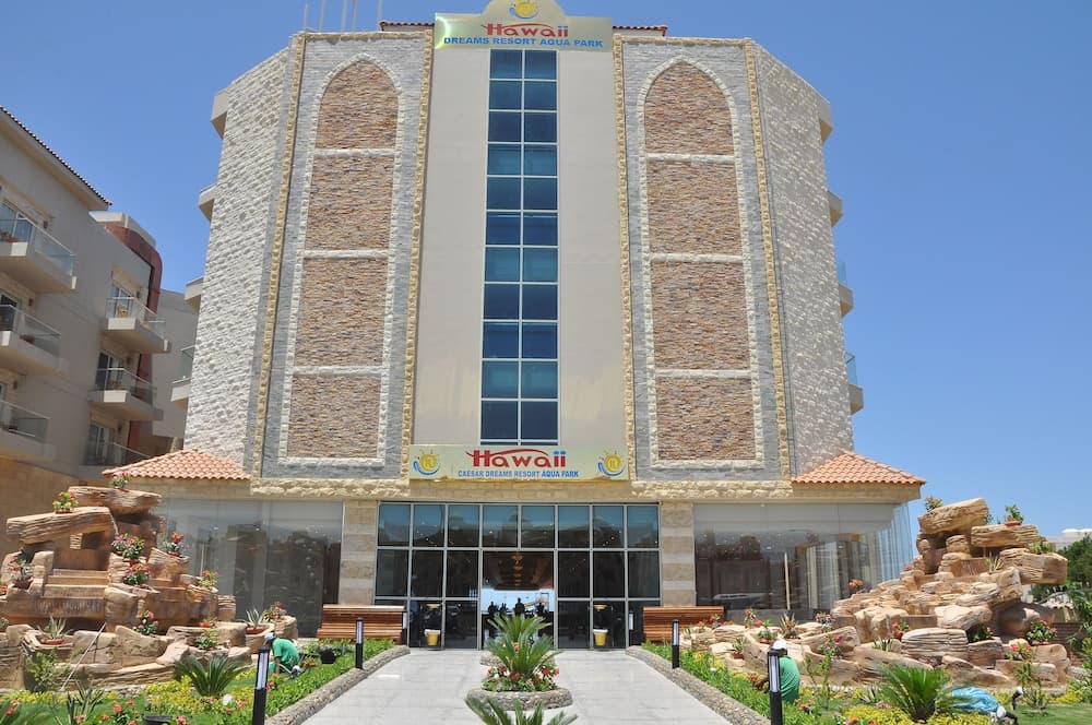 Hawaii Caesar Dreams Resort & Aqua Park - Families and Couples only