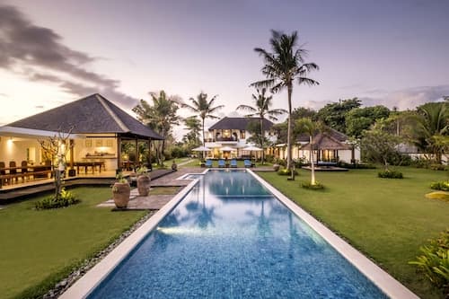 Bougain Villa