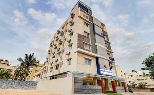 SM Royal Suites