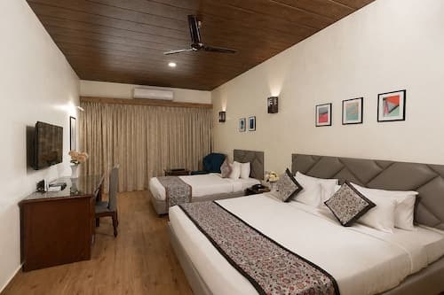 Manas Lifestyle Resort Igatpuri