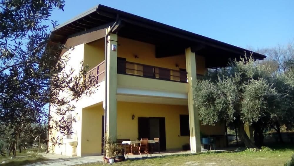 Farmhouse Paradiso
