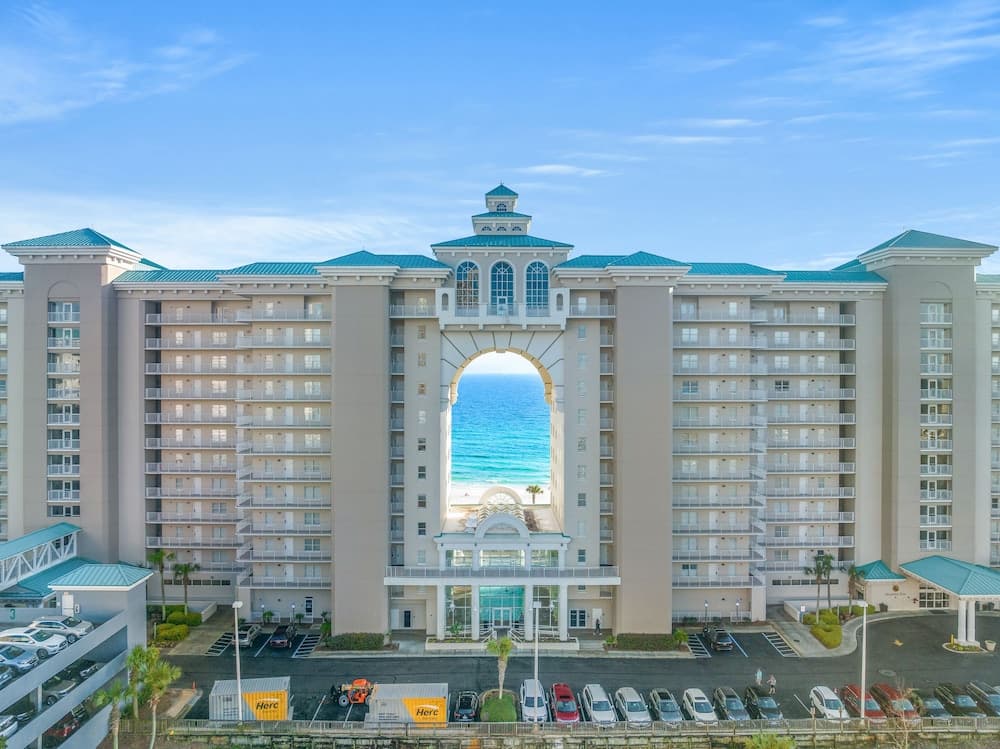 Majestic Sun Beach Resort by Panhandle Getaways