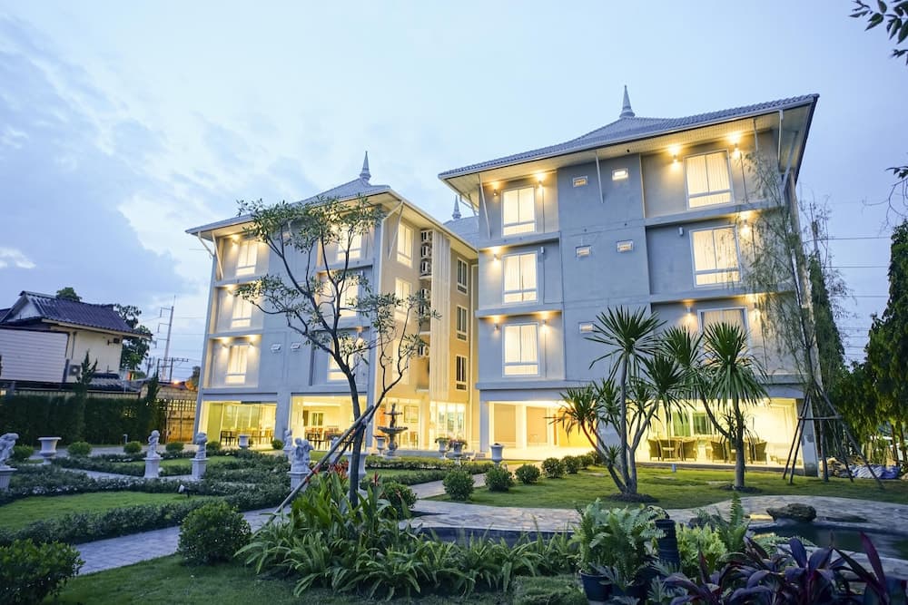 Nantra Chiangmai Riverfront Hotel