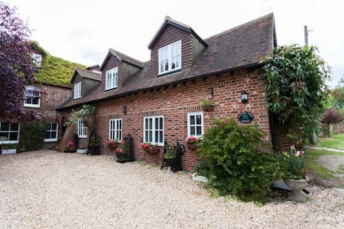Hanger Down House Bed and Breakfast