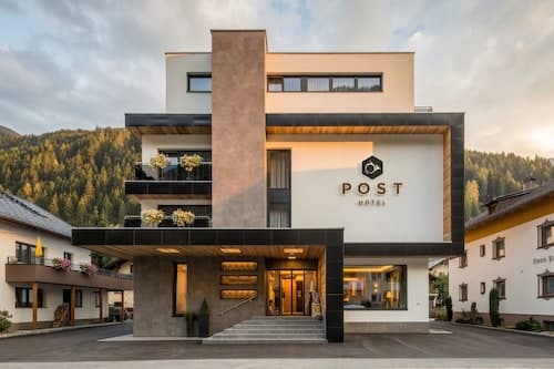 Post Hotel