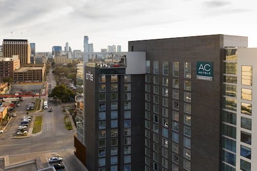 AC Hotel Austin-University