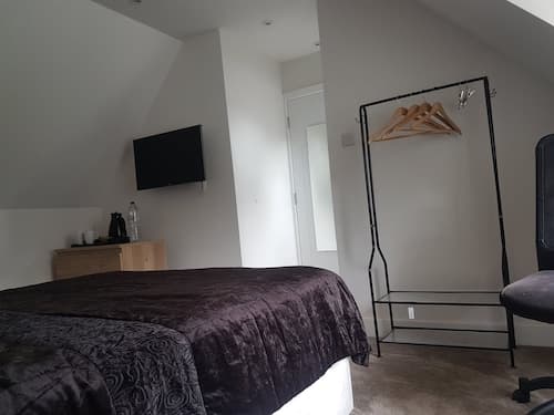 Apple Tree Place B&B
