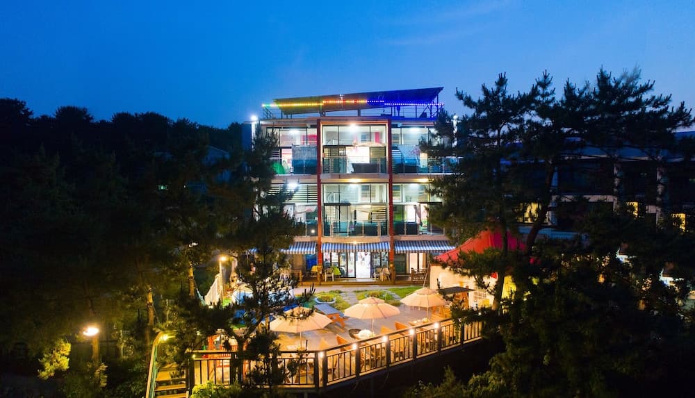 Tongyeong Honey Spa Pension
