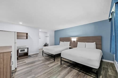 Suburban Studios Newport News – Hampton