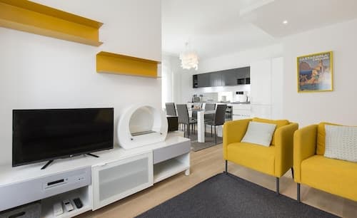 Maraini Apartments
