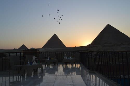 Comfort Pyramids inn