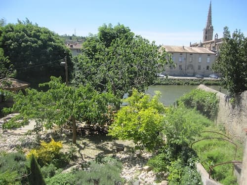 Limoux Riverside Gardens