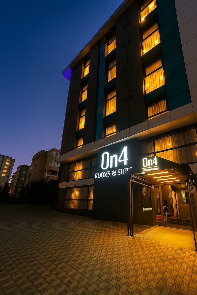 On4 Rooms & Suites