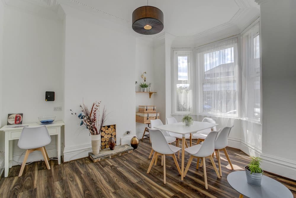 Levenshulme Self-Catering Townhouse