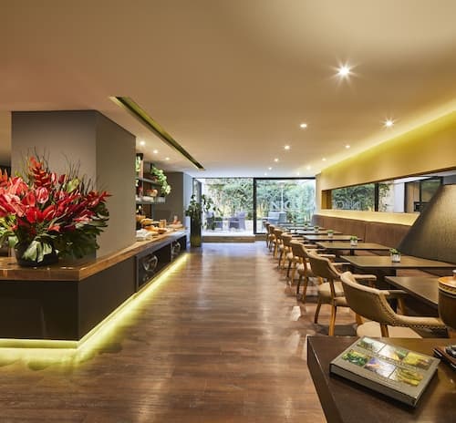 Nico ApartaSuites