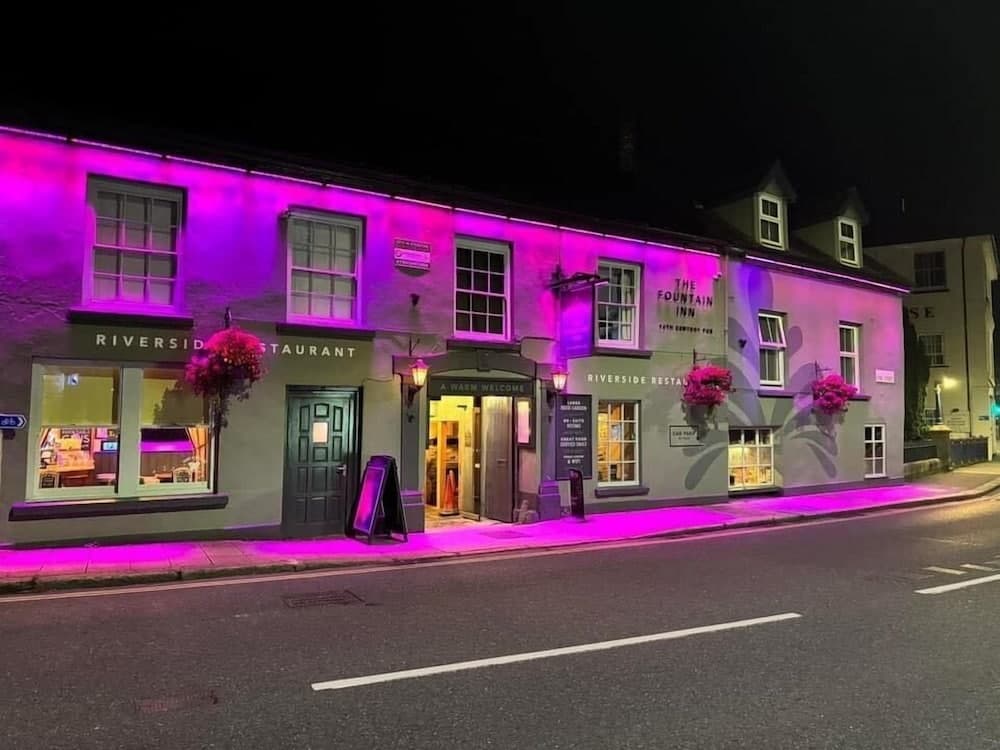 The Fountain Inn