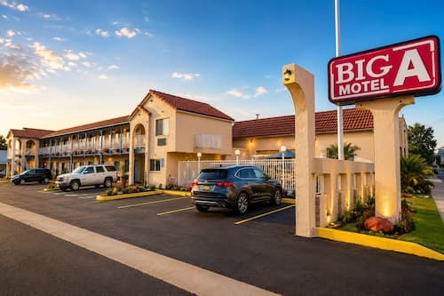 Big A Motel & Suites Near Disneyland Orange County