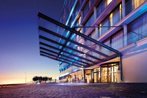 Marine Hotel