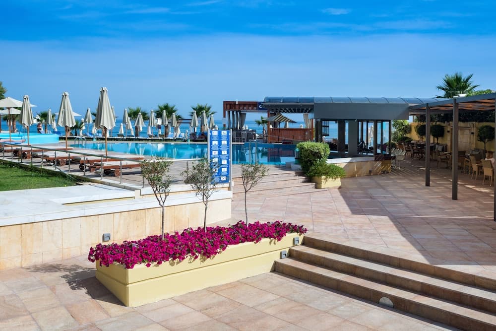 Thalassa Beach Resort - Adults Only