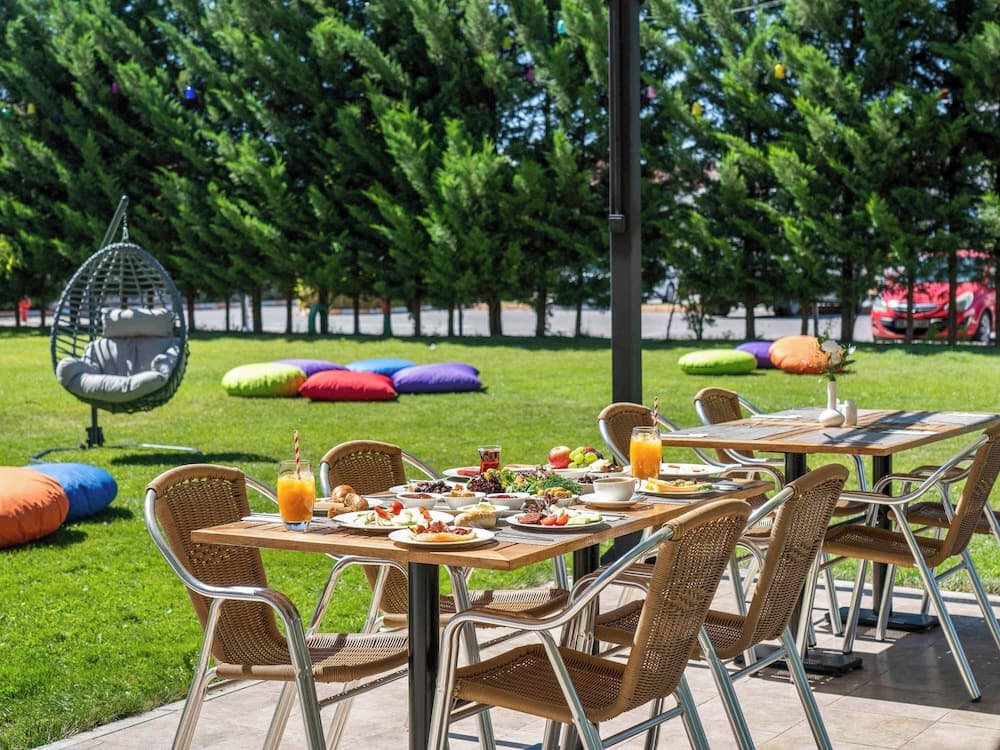 İbis Hotel