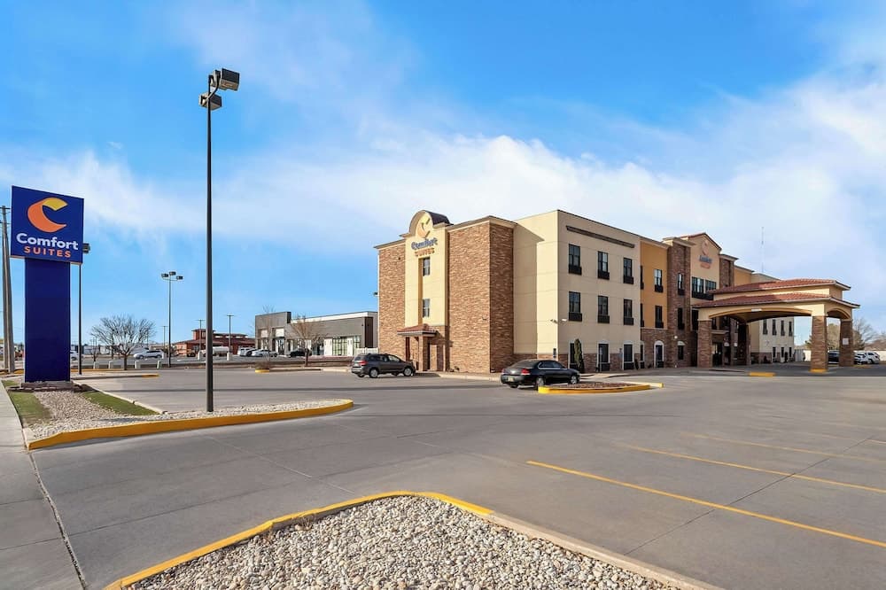 Comfort Suites