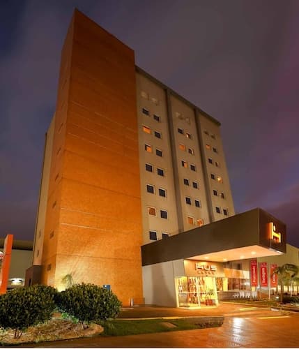 Hus Hotel Dourados