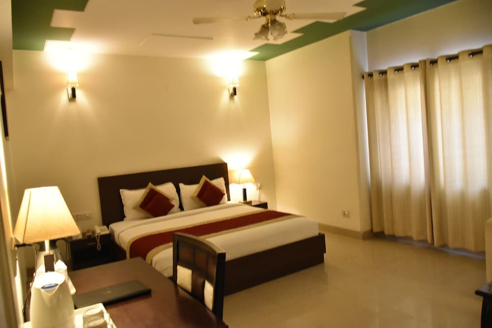 Hotel Impress