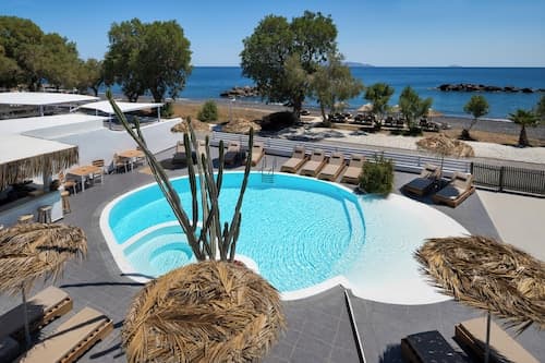 Nissia Beach Apartments and Suites