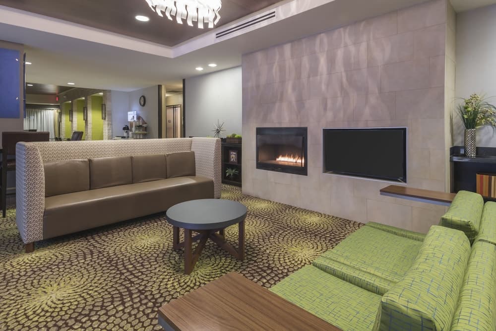 Holiday Inn Express Hotel & Suites Hays by IHG