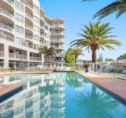 Kirra Beach Apartments