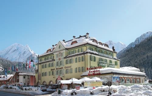 Schloss Hotel Dolomiti