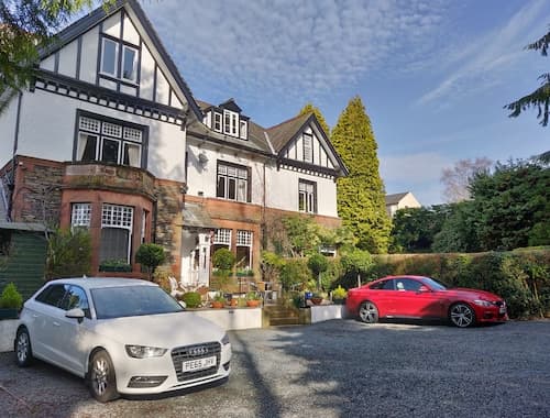 Dene House