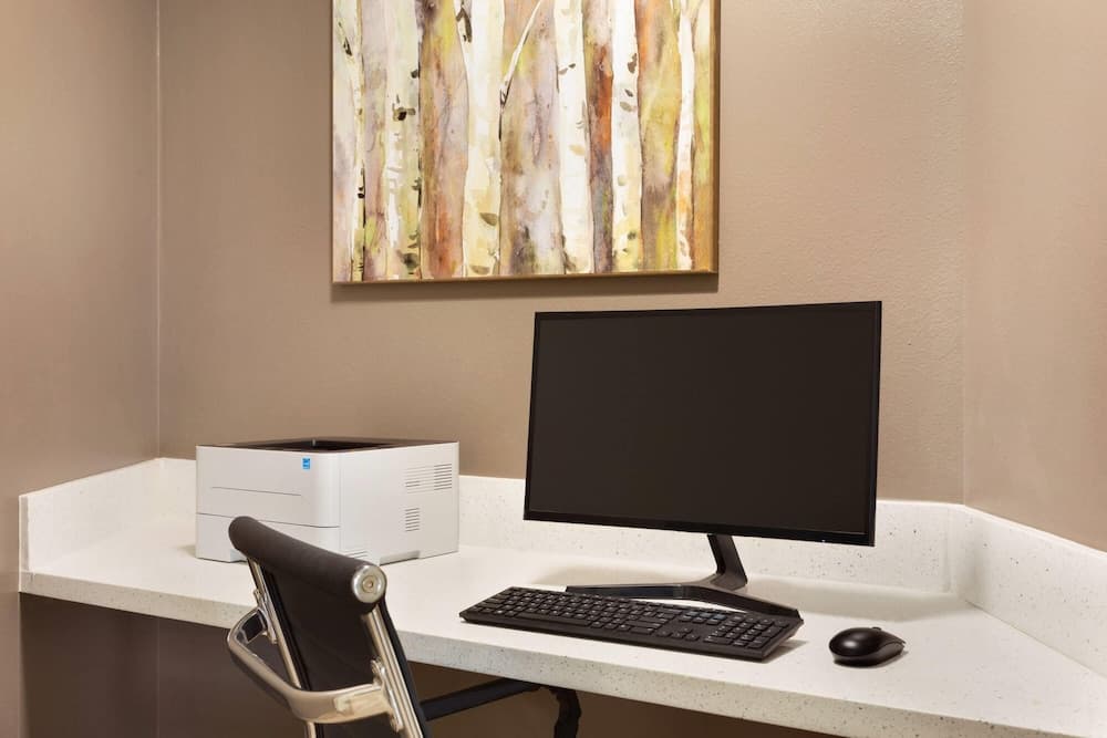 Hawthorn Extended Stay by Wyndham Saint Robert