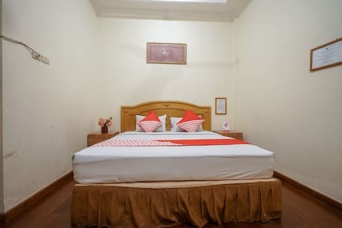 Super OYO 1173 Hotel Shofa Marwah