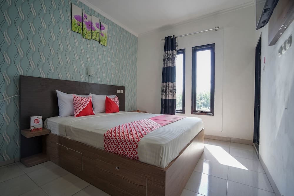 OYO 1266 Green Palm Kostel Syariah