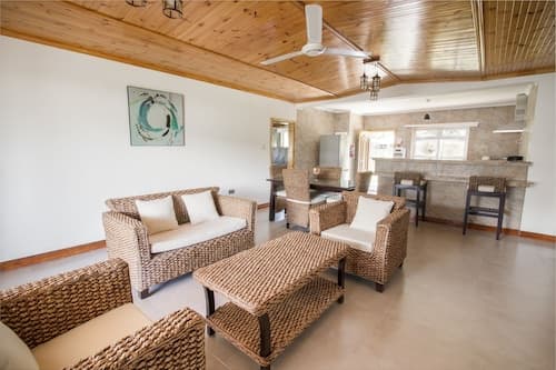Flora's Self Catering