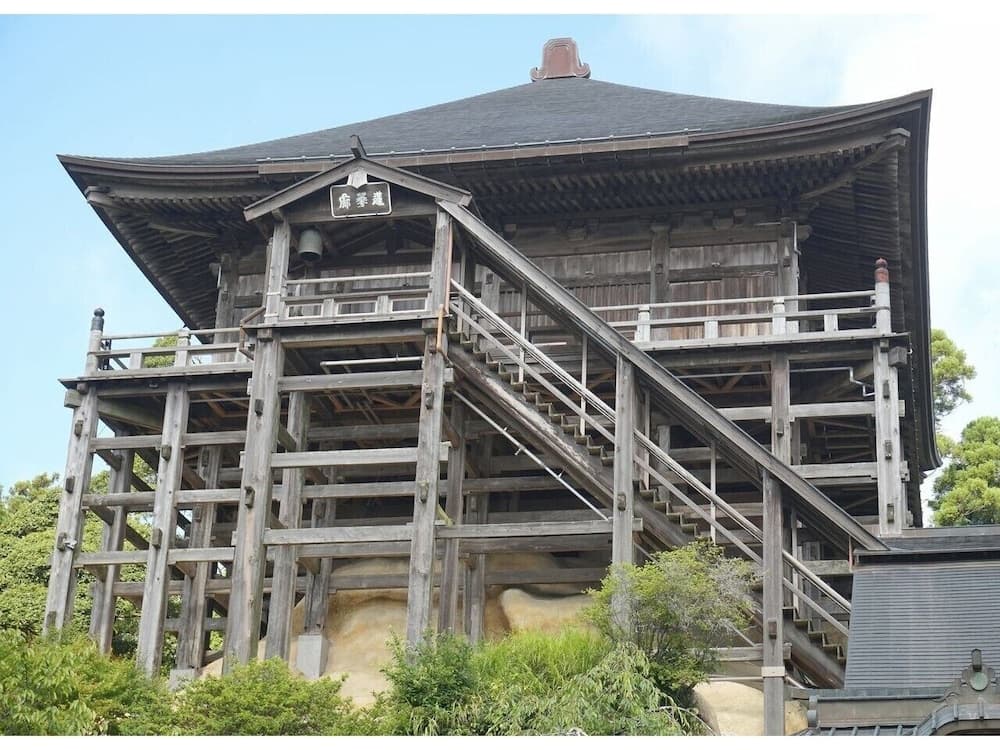 Hotel Swan Lake Nagara