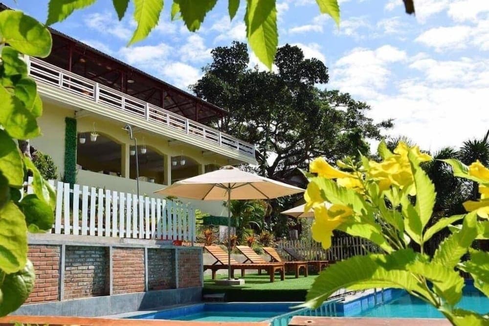 Eco Hill Bungalow