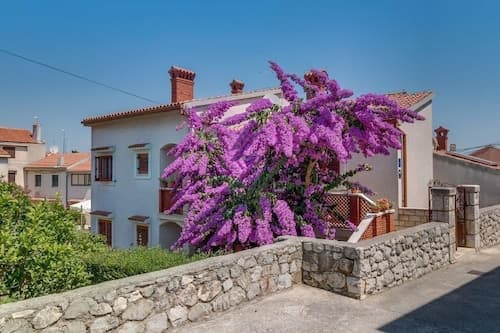 Apartment Bugenvilia