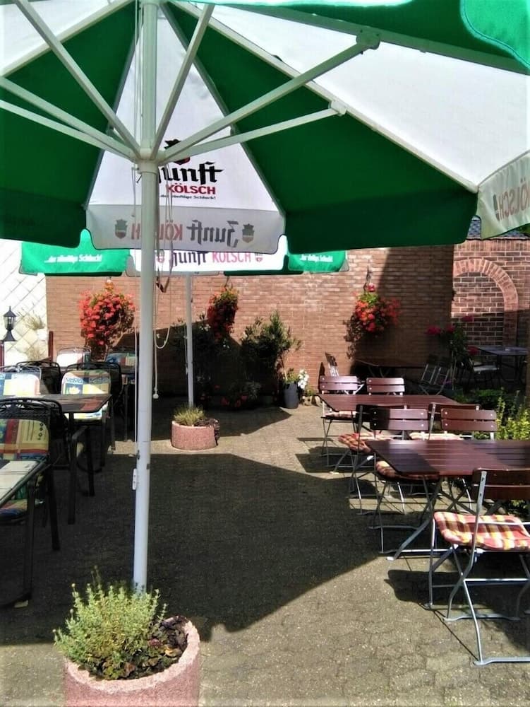 Açık havada yemek servisi