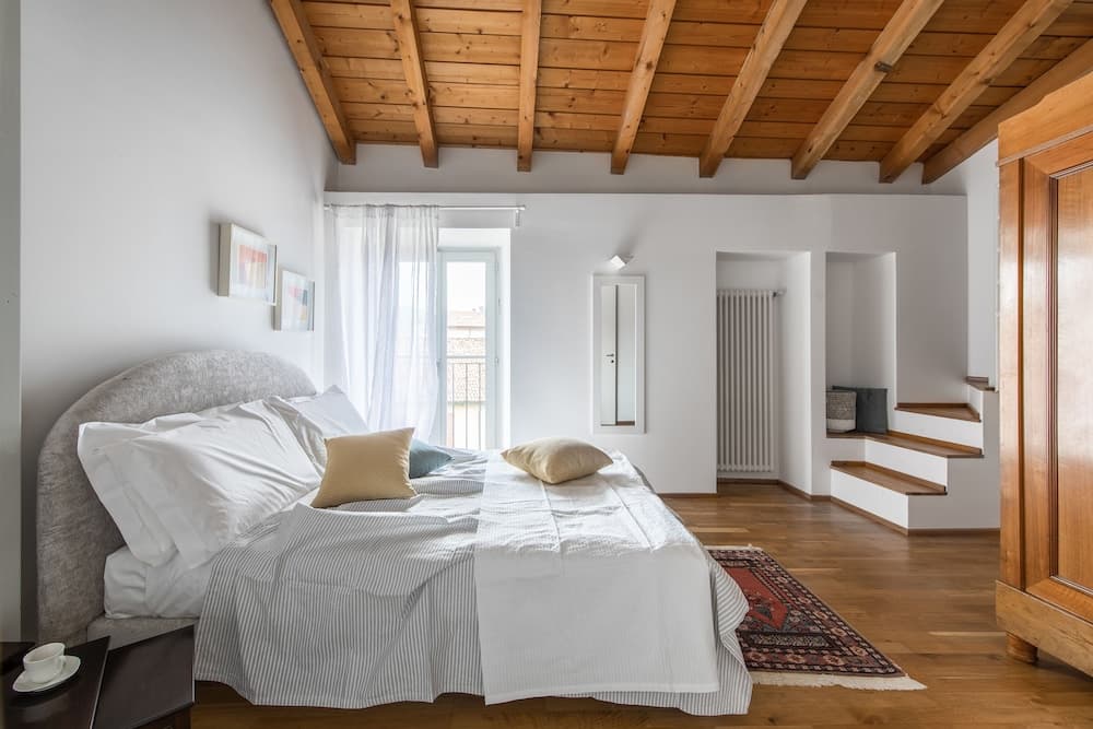 A Casa Nuccia Mansarda Centro di Como