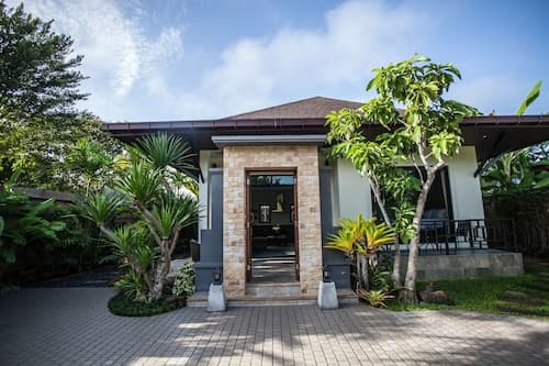 Baan Pinya Executive Bungalow