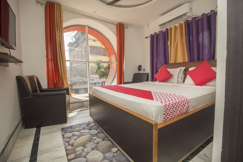 OYO 27984 Hotel Debdutta