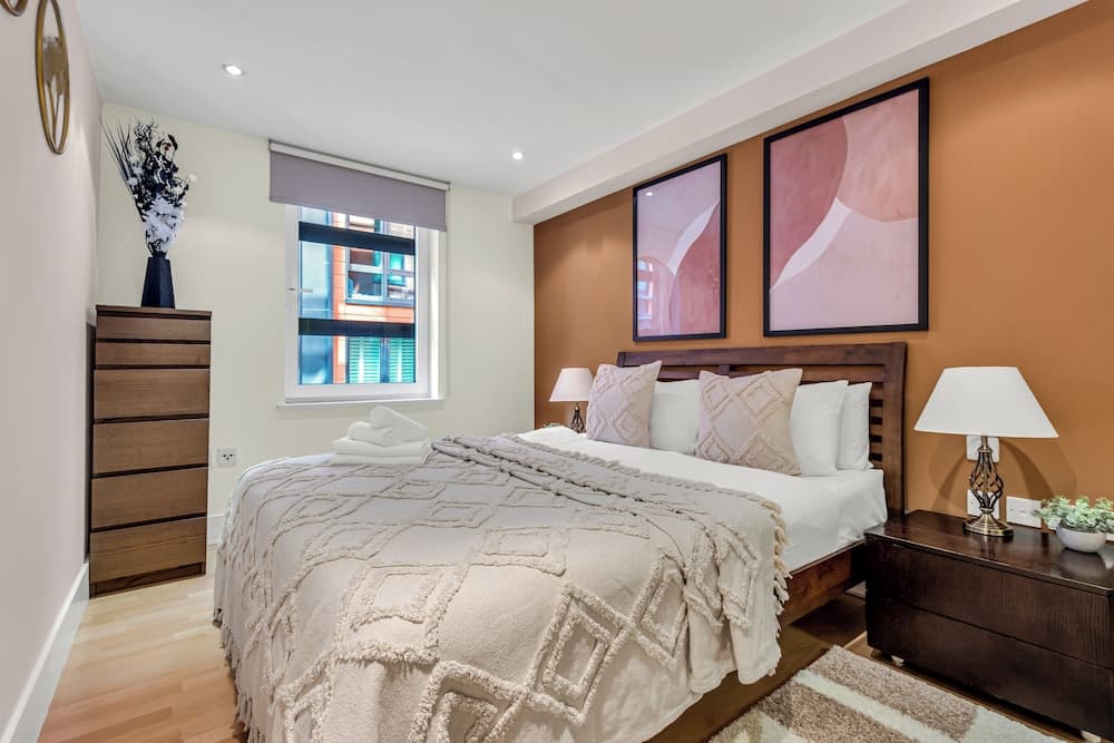 1 Bed Serviced Apartment near Blackfriars