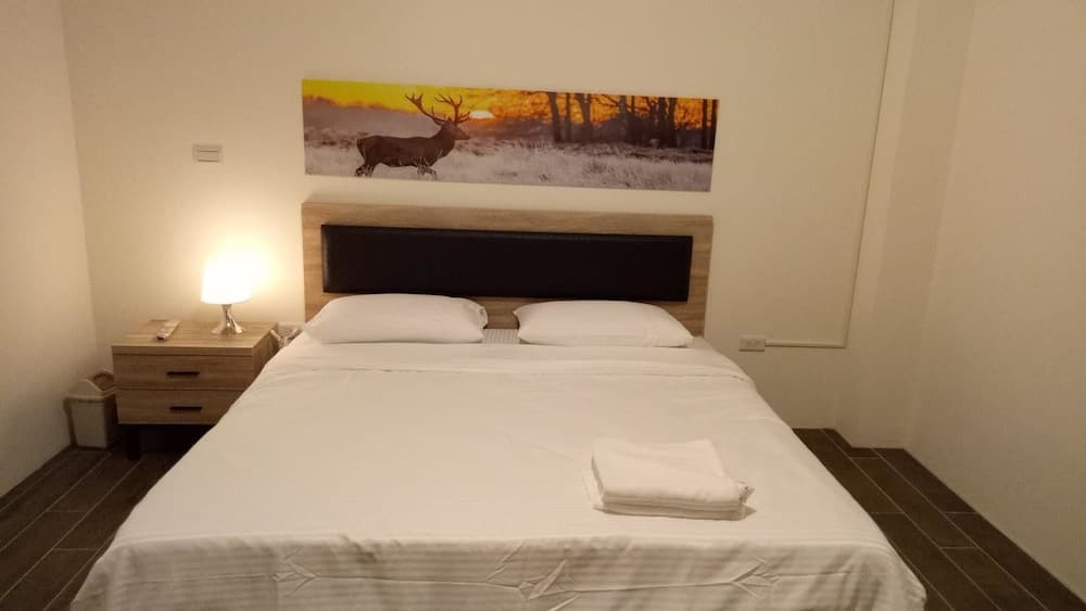 Yuanshan Dahu Homestay