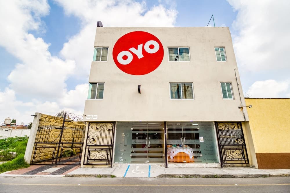 OYO Hotel Familiar Tollan