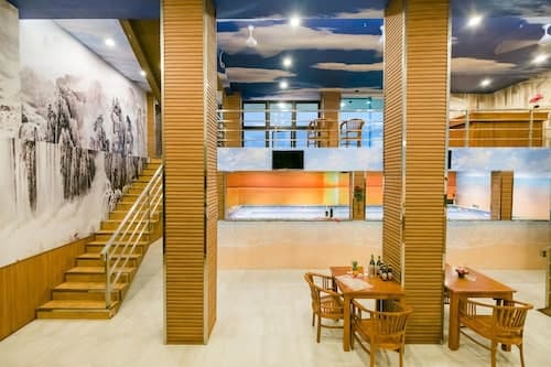 Caroline Hostel