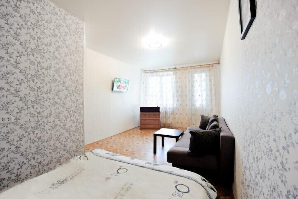 Apartment on Okeanskiy Pr. 149