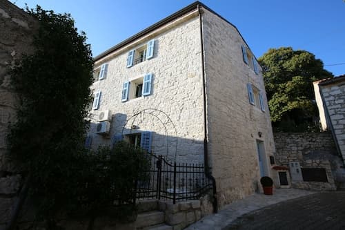 House Nirvana