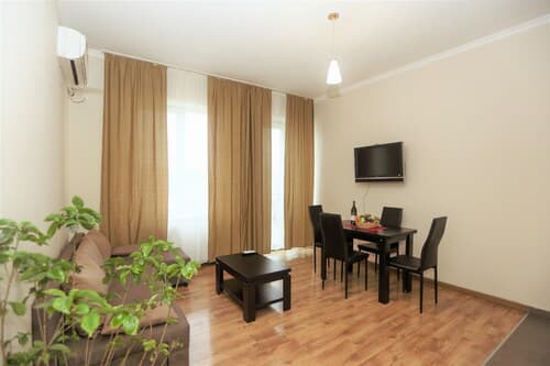 Two BR apt for family travelers